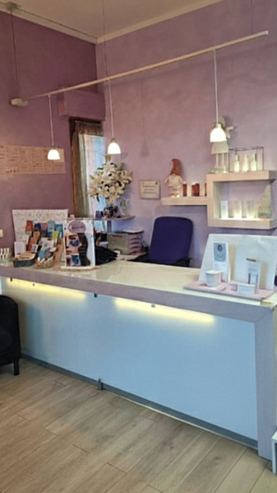 Reception del centro Elisir Estetica Benessere a Roteglia specializzato in acne PuraPelle® e trattamenti viso personalizzati